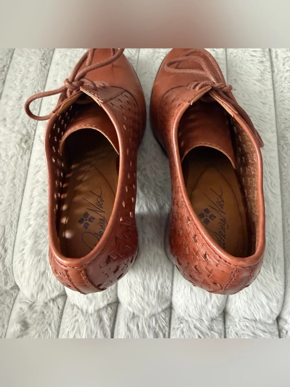 Patricia Nash brown leather Parma heeled lace-up oxfords